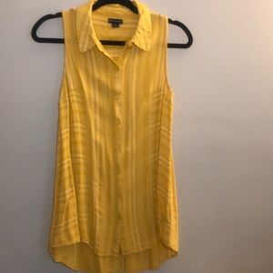 New Directions Yellow Sleeveless shirt